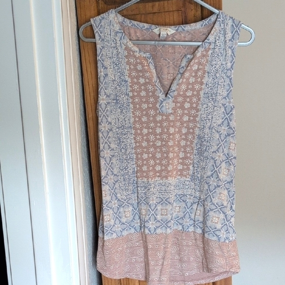 Lucky Brand Tops - Lucky Brand Women's Printed V Neck Tank Top Sz XS Boho Sleeveless